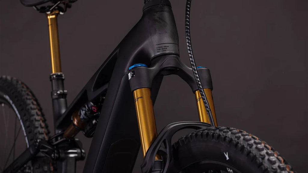 Cube Stereo Hybrid ONE44 HPC AT 800 carbon´n´gold 2026