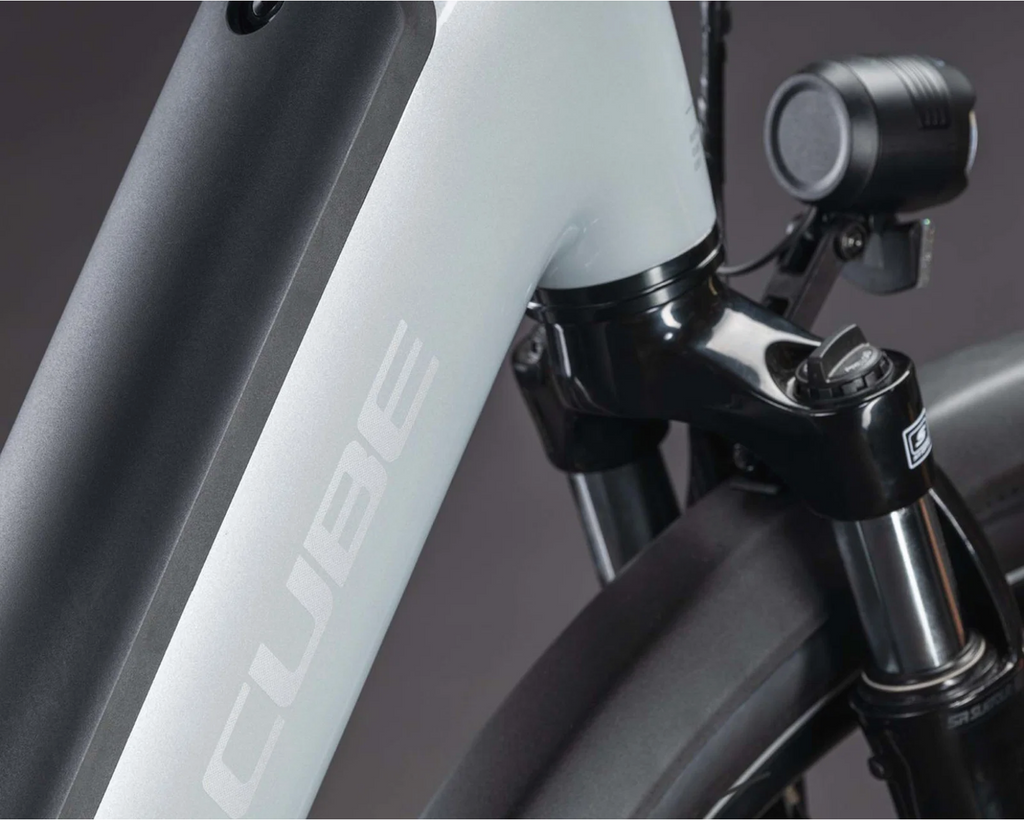 Supreme Hybrid Comfort ONE 600 - Easy Entry Elektro City Bike 2026 | foggrey´n´reflex 28" - XS