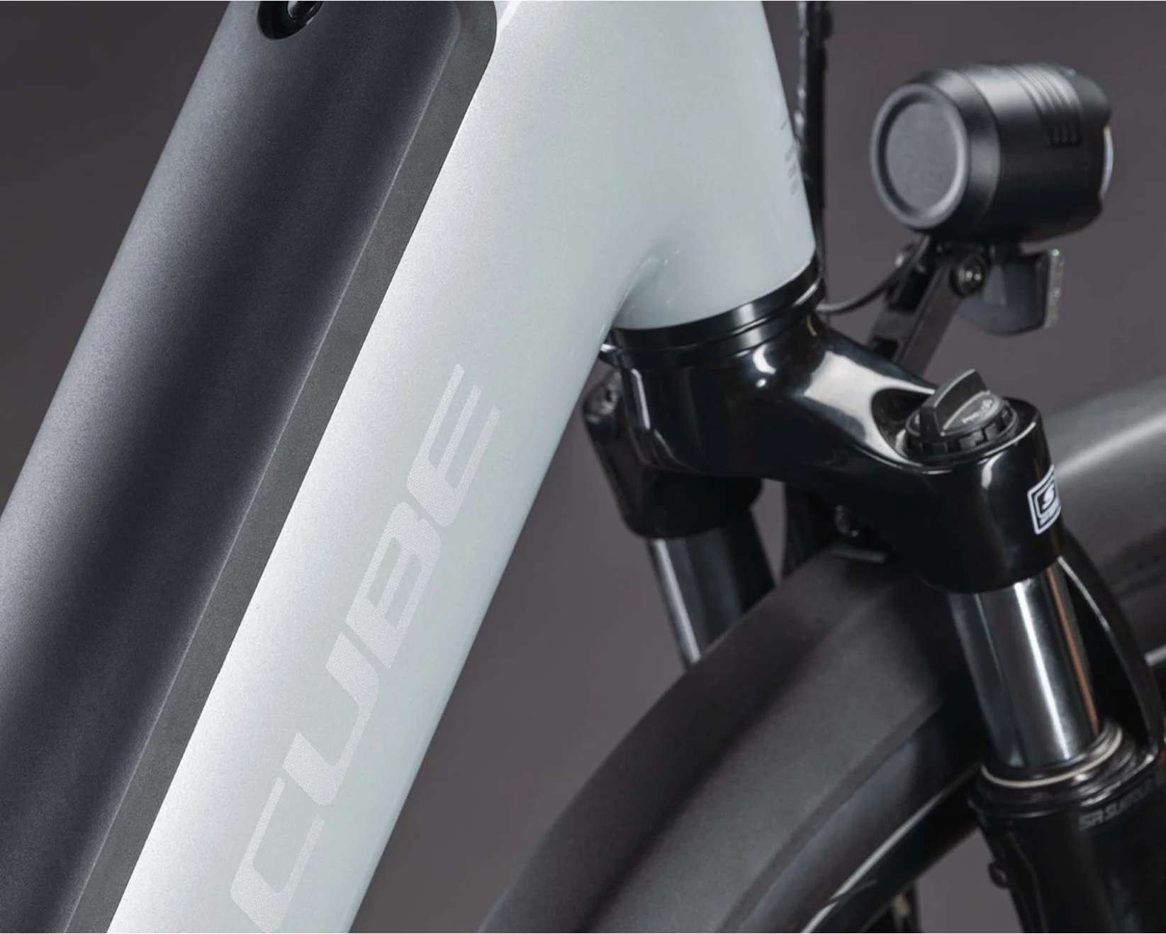 Supreme Hybrid Comfort ONE 600 - Easy Entry Elektro City Bike 2026 | foggrey´n´reflex 28" - XS